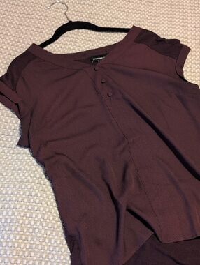 Women's Short-Sleeve Henley Tee in Dark Brown